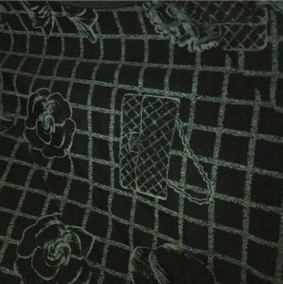 CHANEL Large White Leather '31 Rue Cambon' Tote Bag - Picture 10 of 11